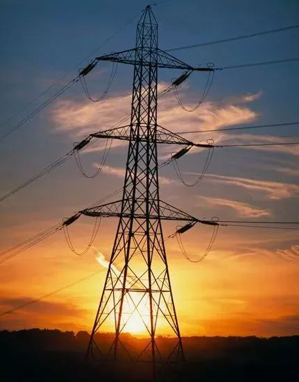 看一個(gè)電力鐵塔，你能推出多少信息