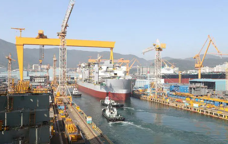 海域碼頭、散貨船跟蹤監(jiān)測攝像頭起到的作用